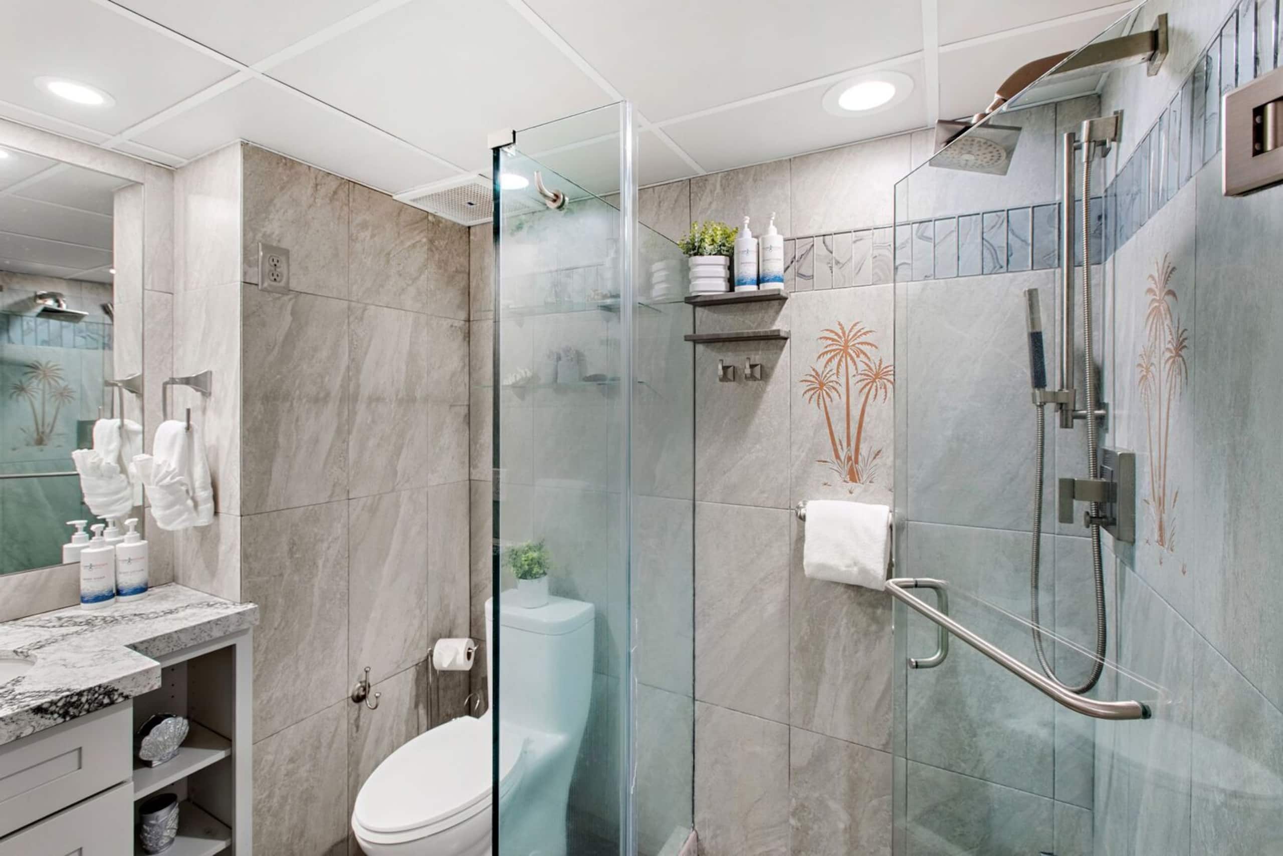 Condo in Lahaina · ★5.0 · 1 bedroom · 2 beds · 1 bath - Image 28
