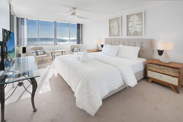 Beachfront On Berkeley - Surfers Paradise