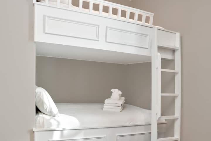 חדר שינה 5 - חדר קומתיים