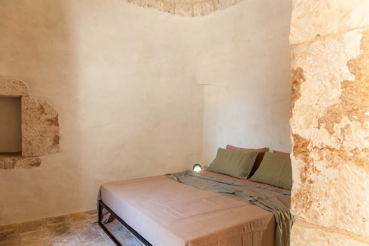 El dormitorio doble del trullo (dormitorio 5).