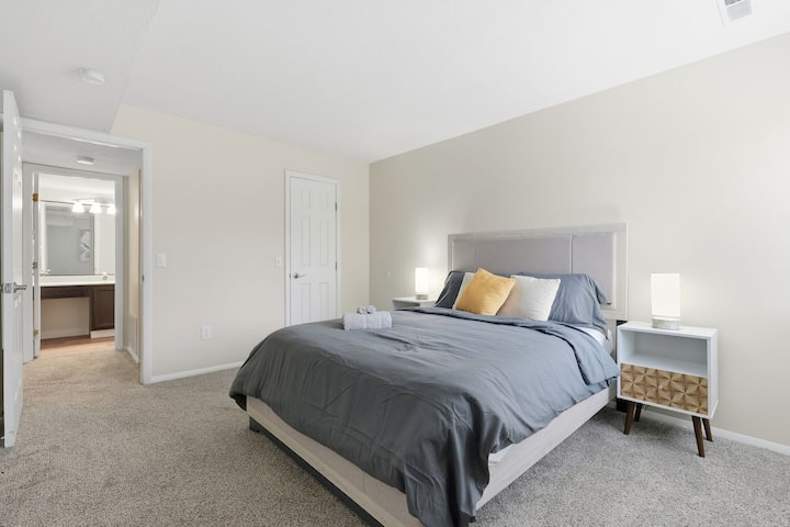 Modern 1 Bed Near Fitness & Picnic Area - Columbus, OH
