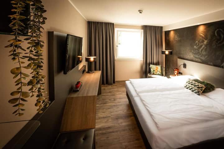 3 Aesthetic Rooms Near Stuttgart's Best Sights - Stuttgart