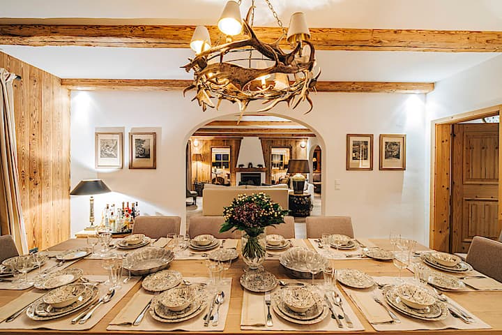 Ski Fantasia,  Kitzbuhel 6 Bedroom Chalet, Sauna/s - Kitzbühel