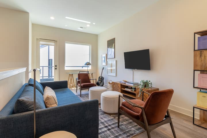 Секундарен салон.