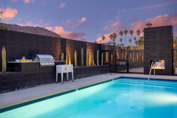 Blackhaus D: 4 Bedroom Suite By Avantstay - Palm Springs, CA