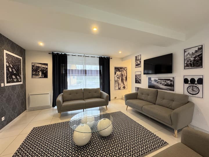 Arnage Corner Lodge - Circuit 24h Du Mans - Le Mans