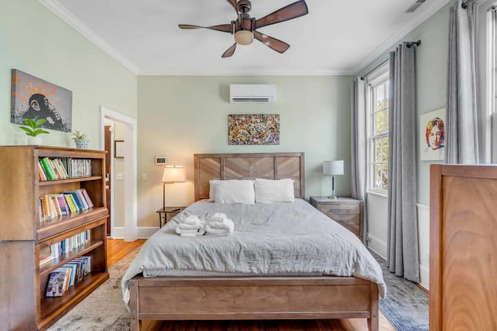 Cozy 1bd Suite W. Full Kitchen + Living Room! - Charleston, SC