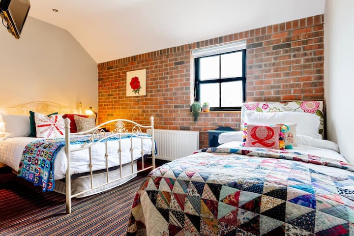 Barn Room 2