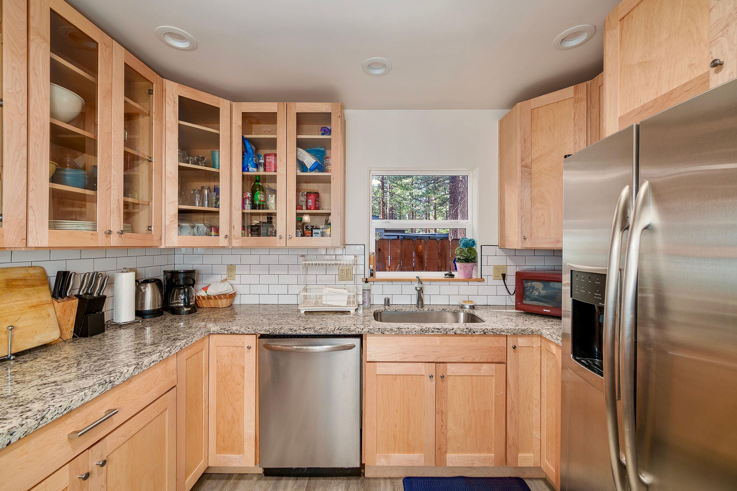 Home in South Lake Tahoe · 3 bedrooms · 5 beds · 2 private baths - Image 13