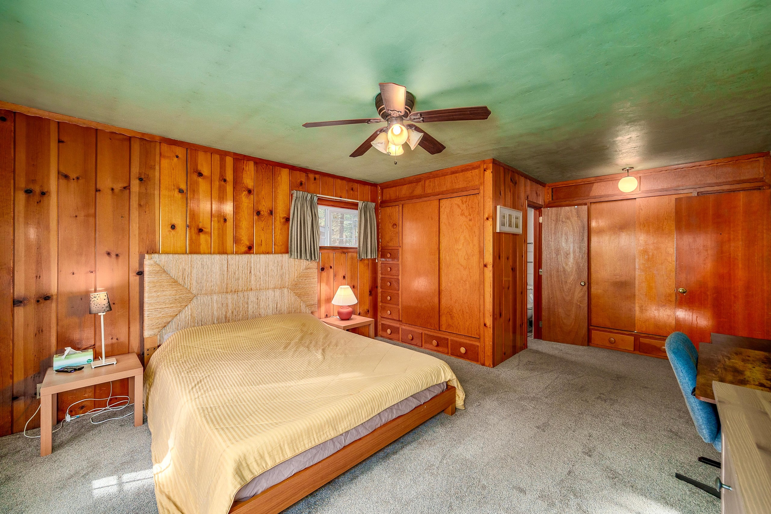 Home in South Lake Tahoe · 3 bedrooms · 5 beds · 2 private baths - Image 15