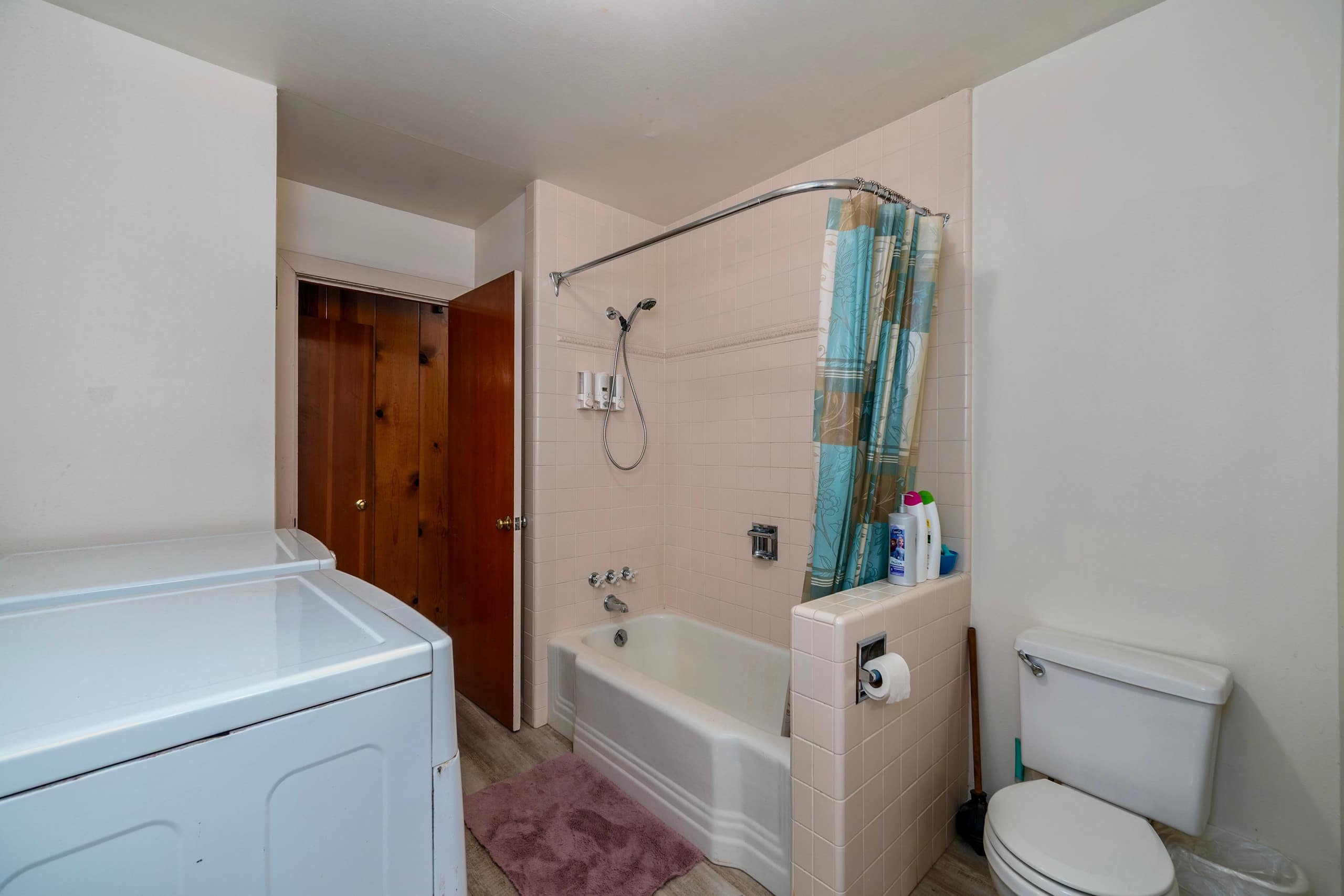 Home in South Lake Tahoe · 3 bedrooms · 5 beds · 2 private baths - Image 26