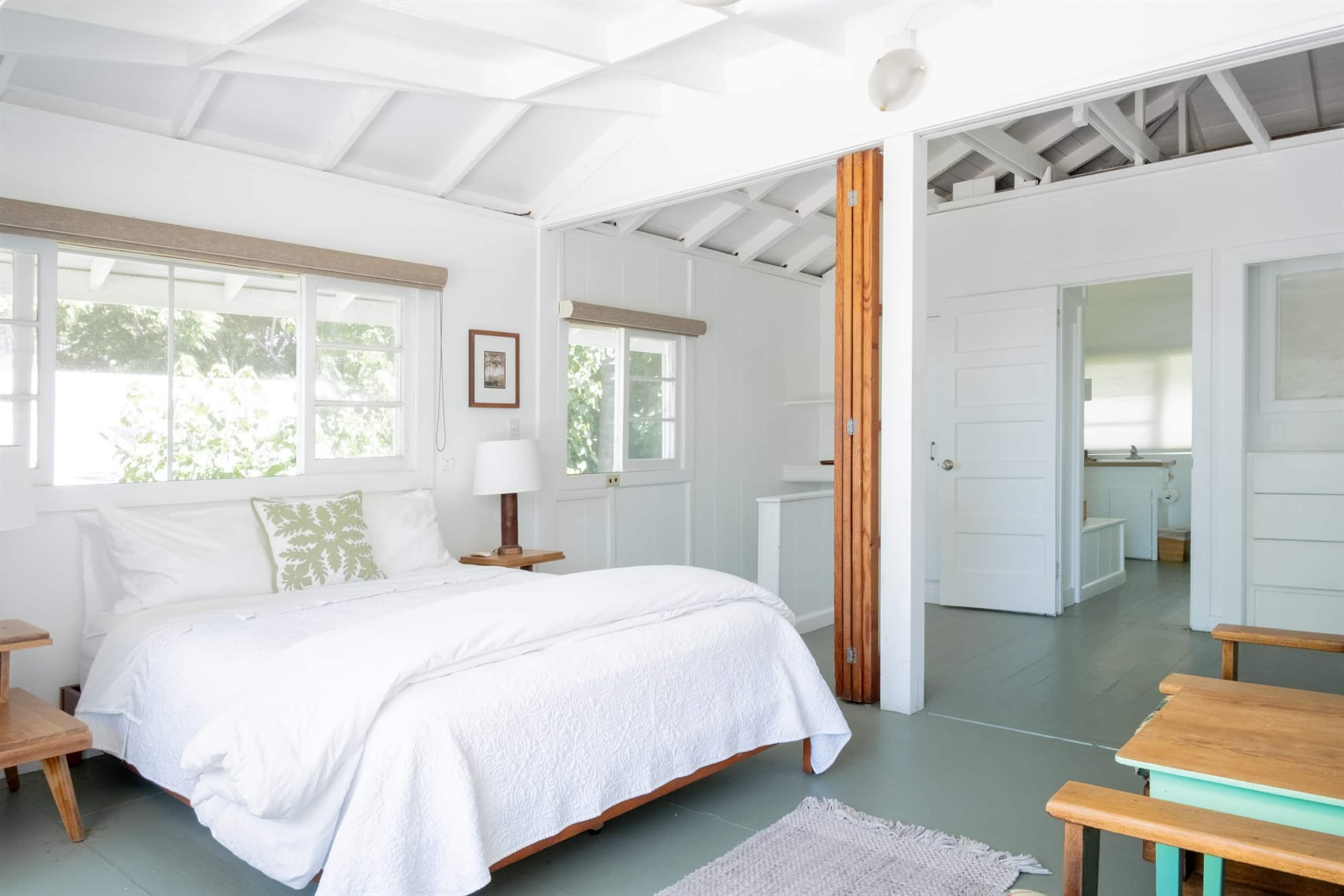 Seaside Cottage - The beach is your front yard! - Image 16