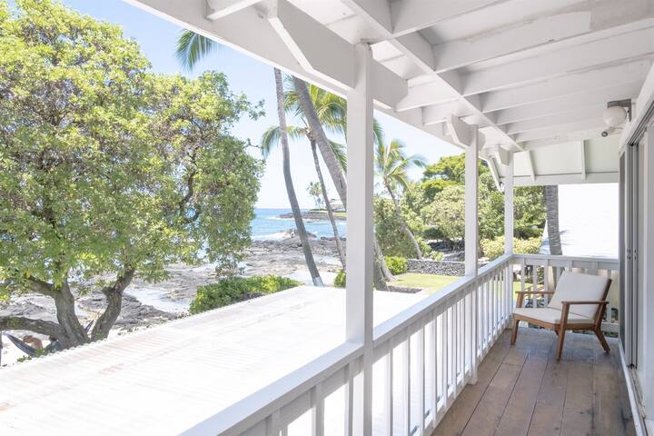 Seaside Cottage – The beach is your front yard! gallery image 3