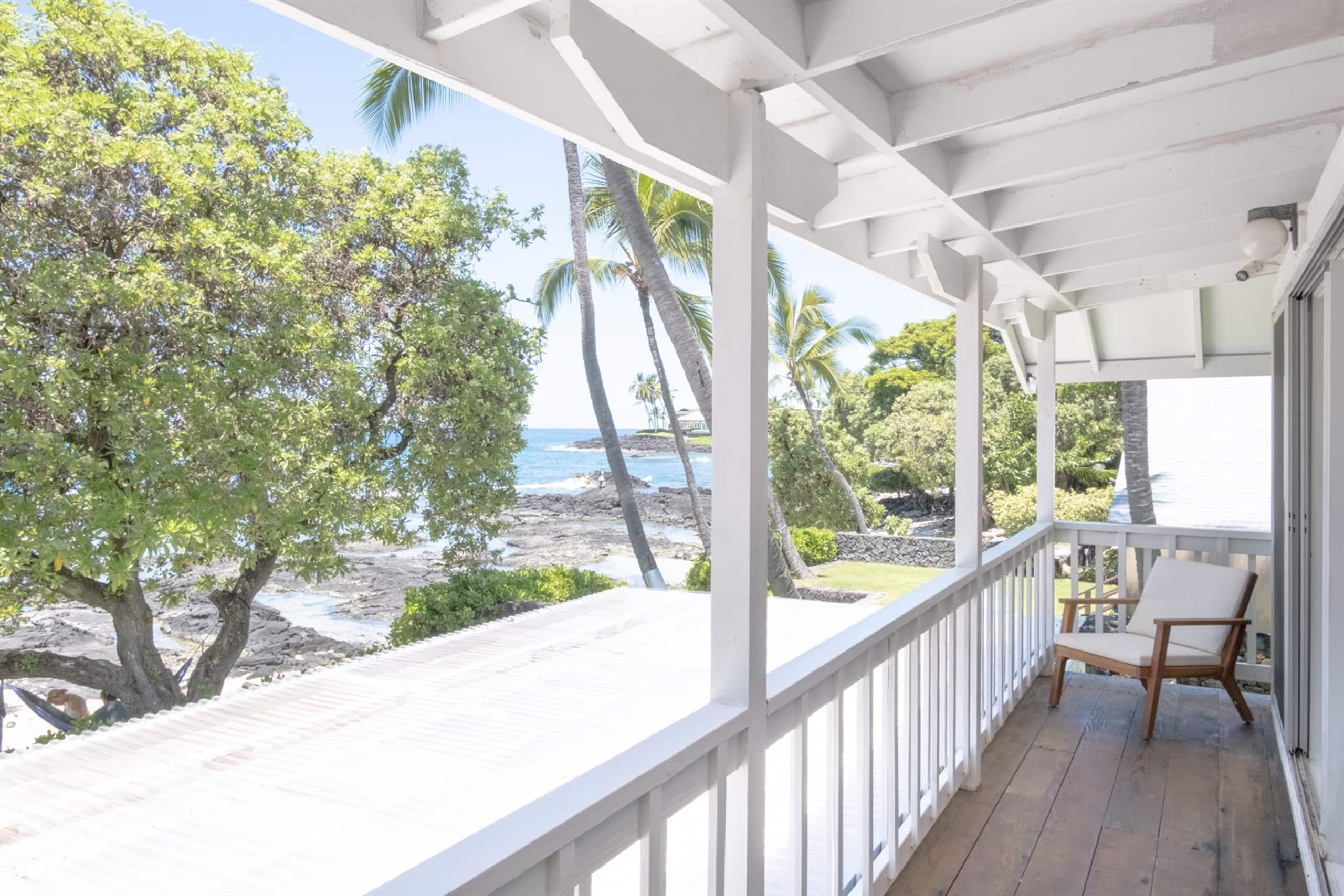 Seaside Cottage - The beach is your front yard! - Image 3