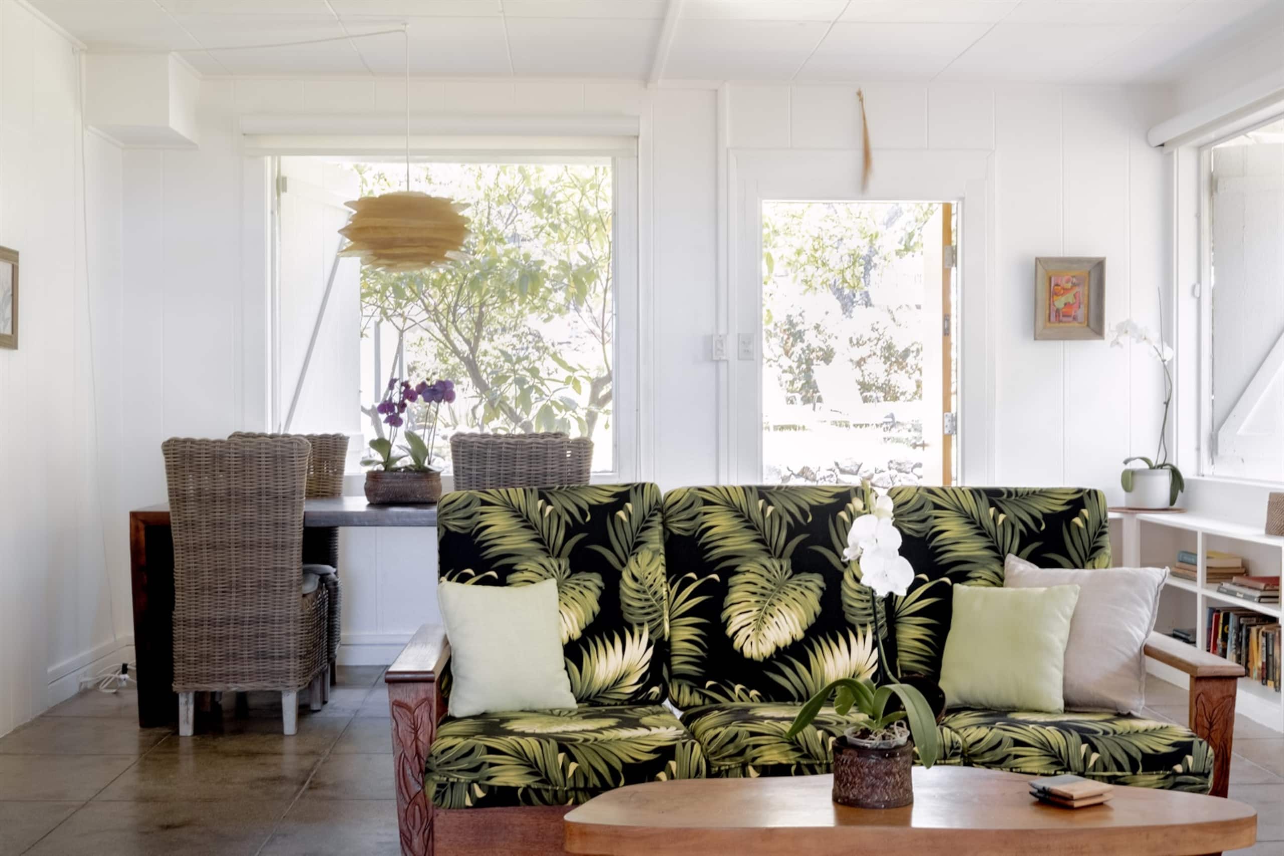 Seaside Cottage - The beach is your front yard! - Image 11