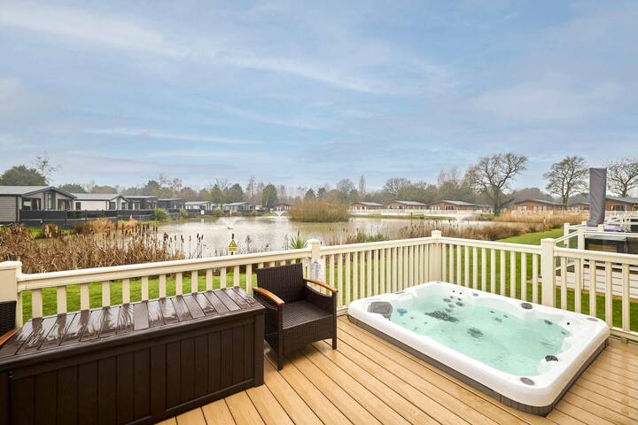 Host & Stay | Heathery Lodge - Pocklington