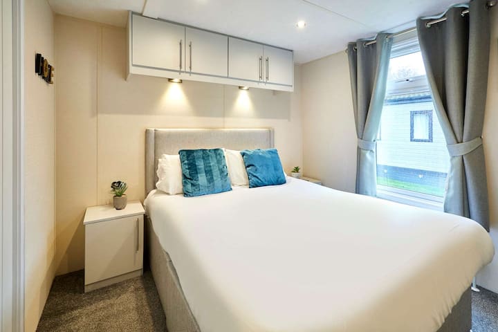Host & Stay | Springwood Lodge - Pocklington