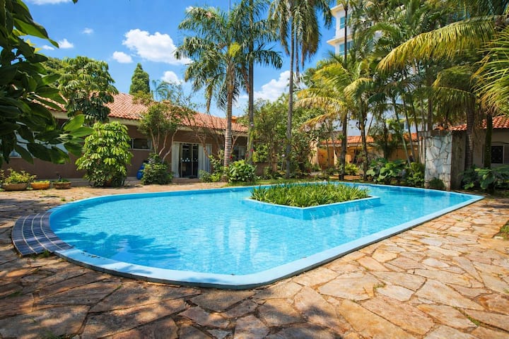 Casa Com Piscina E Churrasqueira Em Taguatinga - Brazilya
