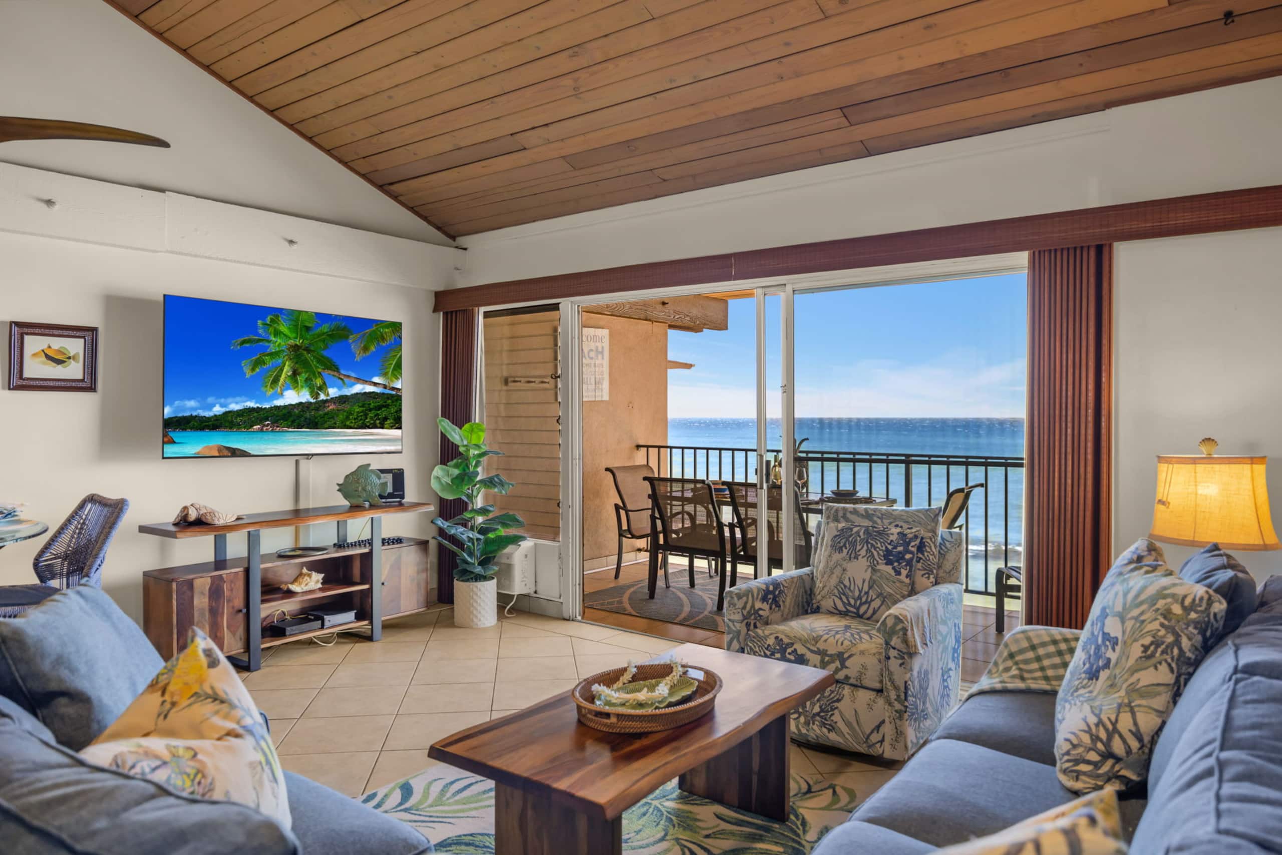 Condo in Lahaina · ★4.67 · 2 bedrooms · 4 beds · 2 baths - Image 2