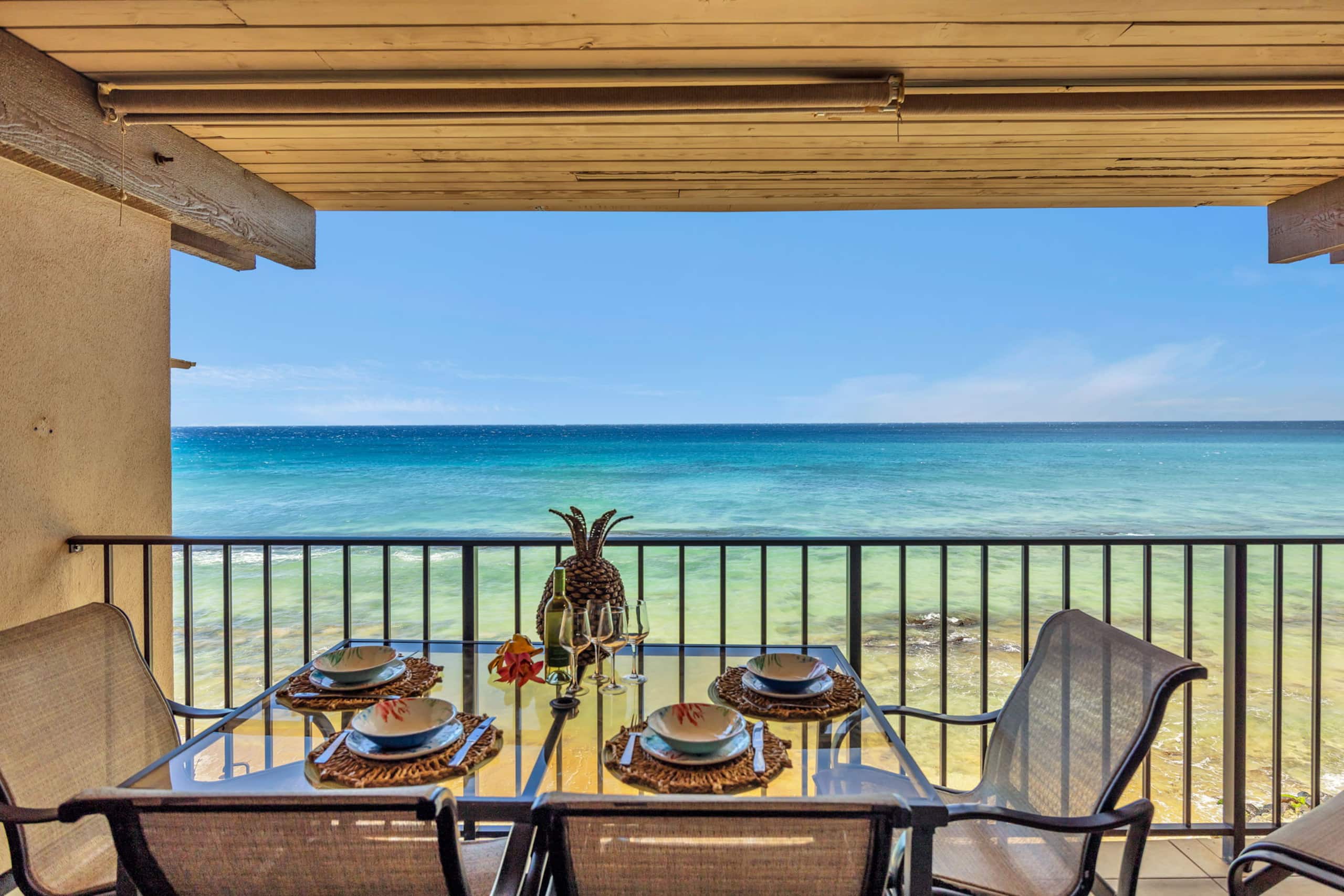 Condo in Lahaina · ★4.67 · 2 bedrooms · 4 beds · 2 baths - Image 11