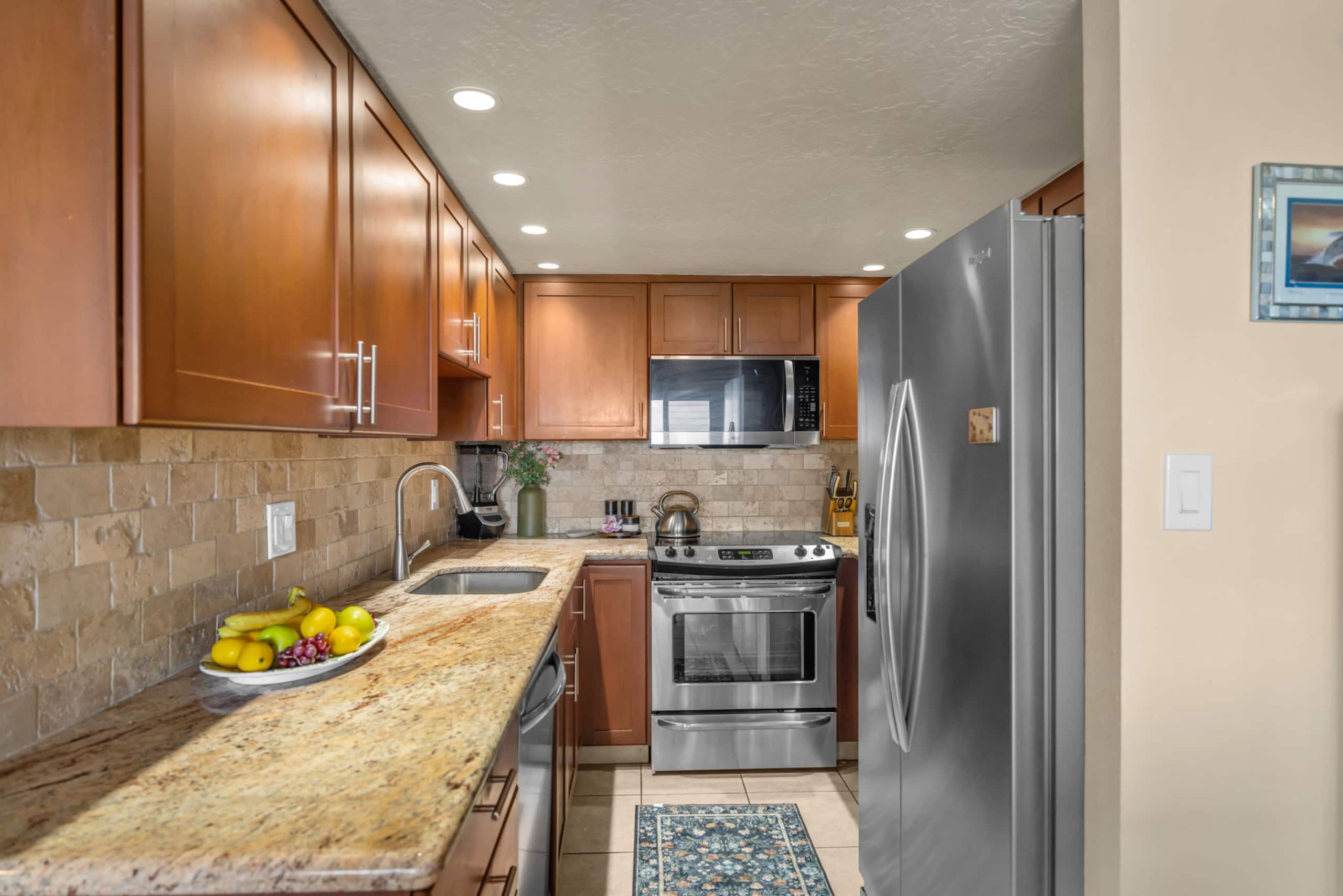 Condo in Lahaina · ★4.67 · 2 bedrooms · 4 beds · 2 baths - Image 3