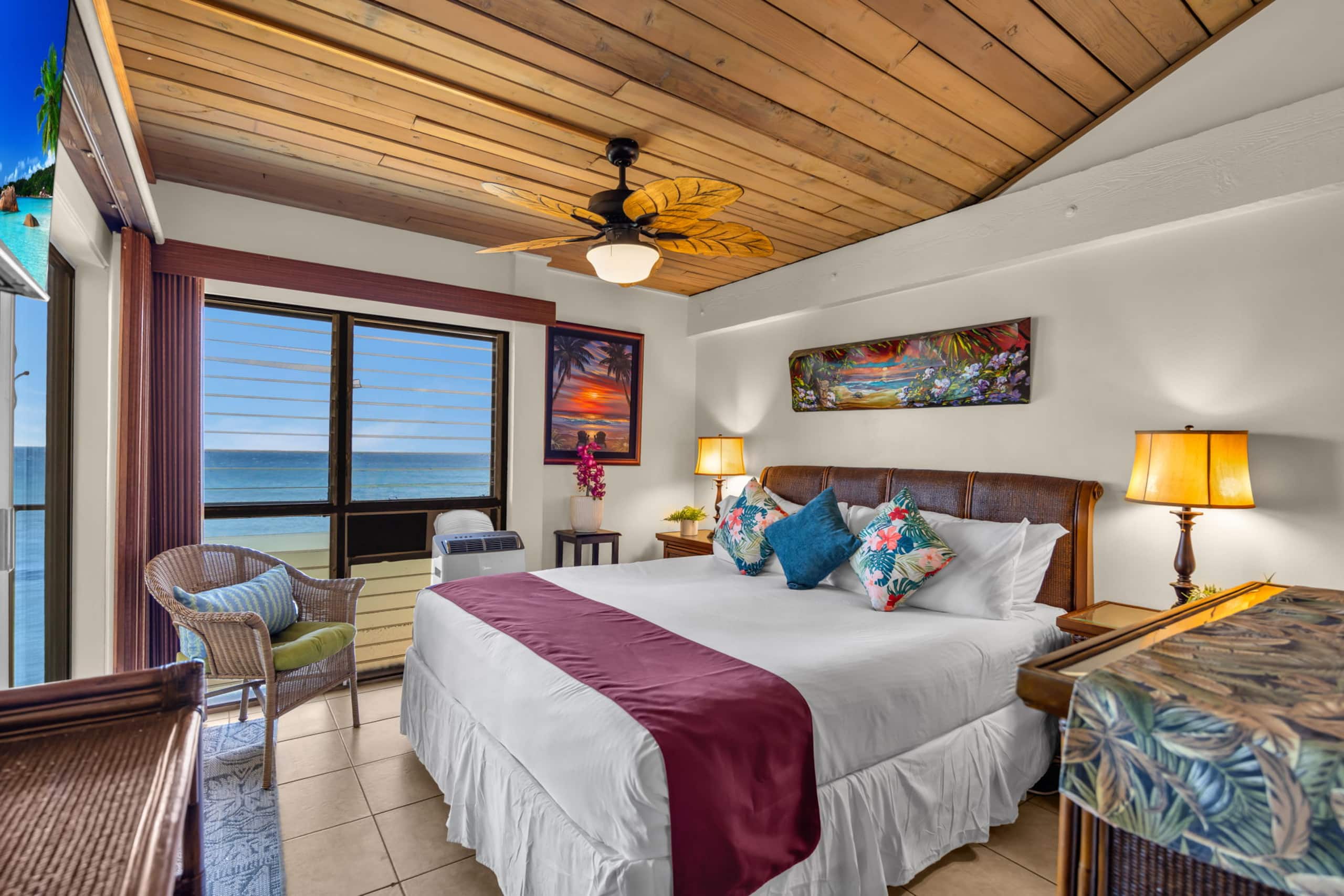 Condo in Lahaina · ★4.67 · 2 bedrooms · 4 beds · 2 baths - Image 4