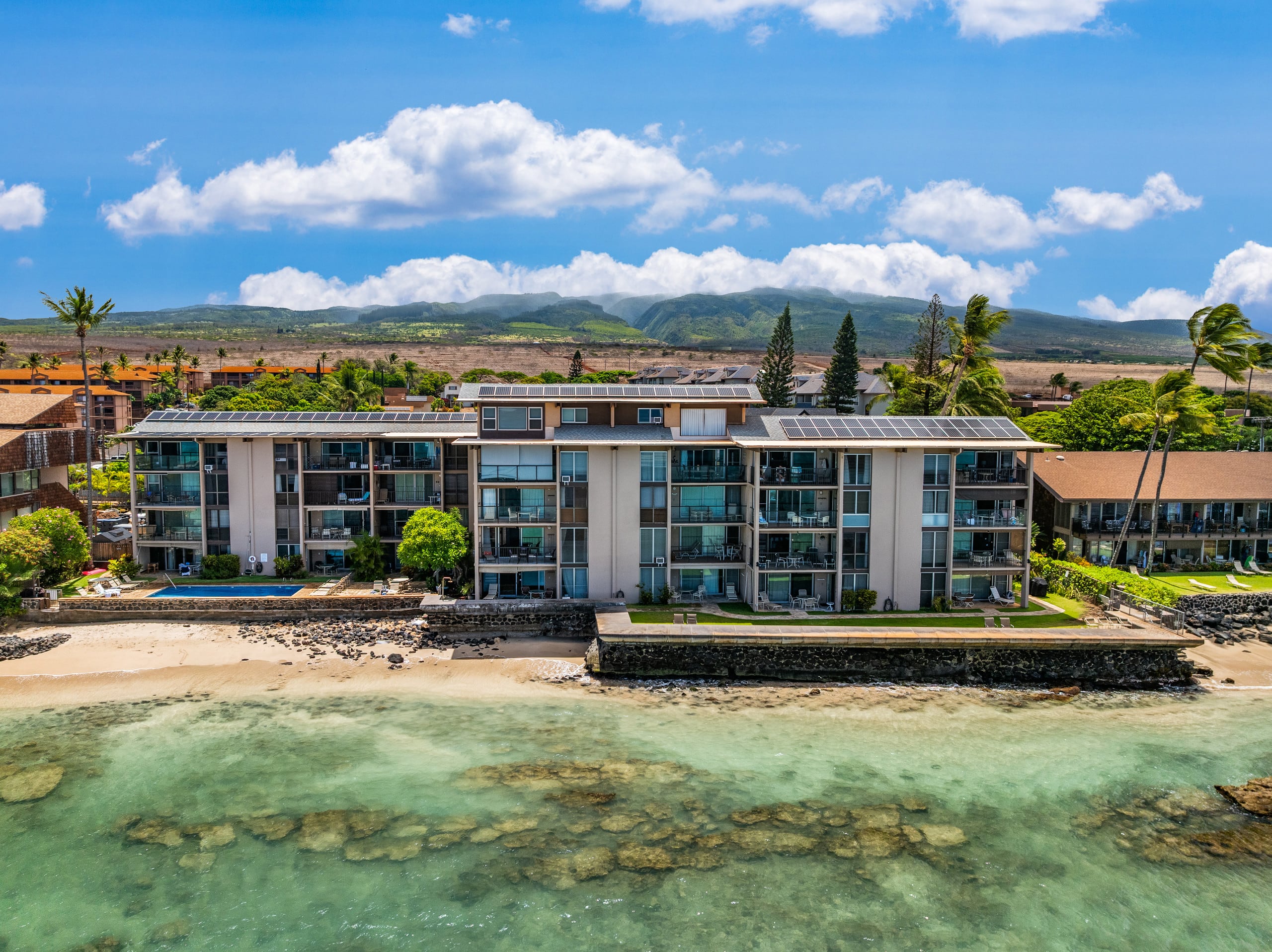 Condo in Lahaina · ★4.67 · 2 bedrooms · 4 beds · 2 baths - Image 40