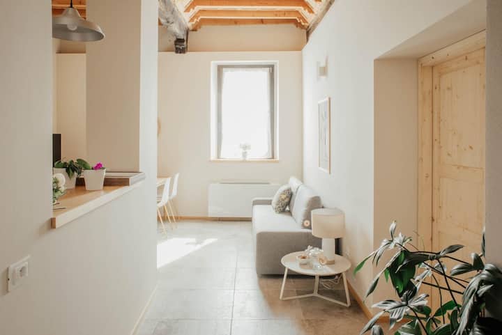 La Cocca Home - Momo