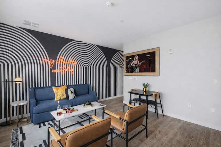 Vinyl - Pool - Gym - Mins To Broadway - Nashville, TN
