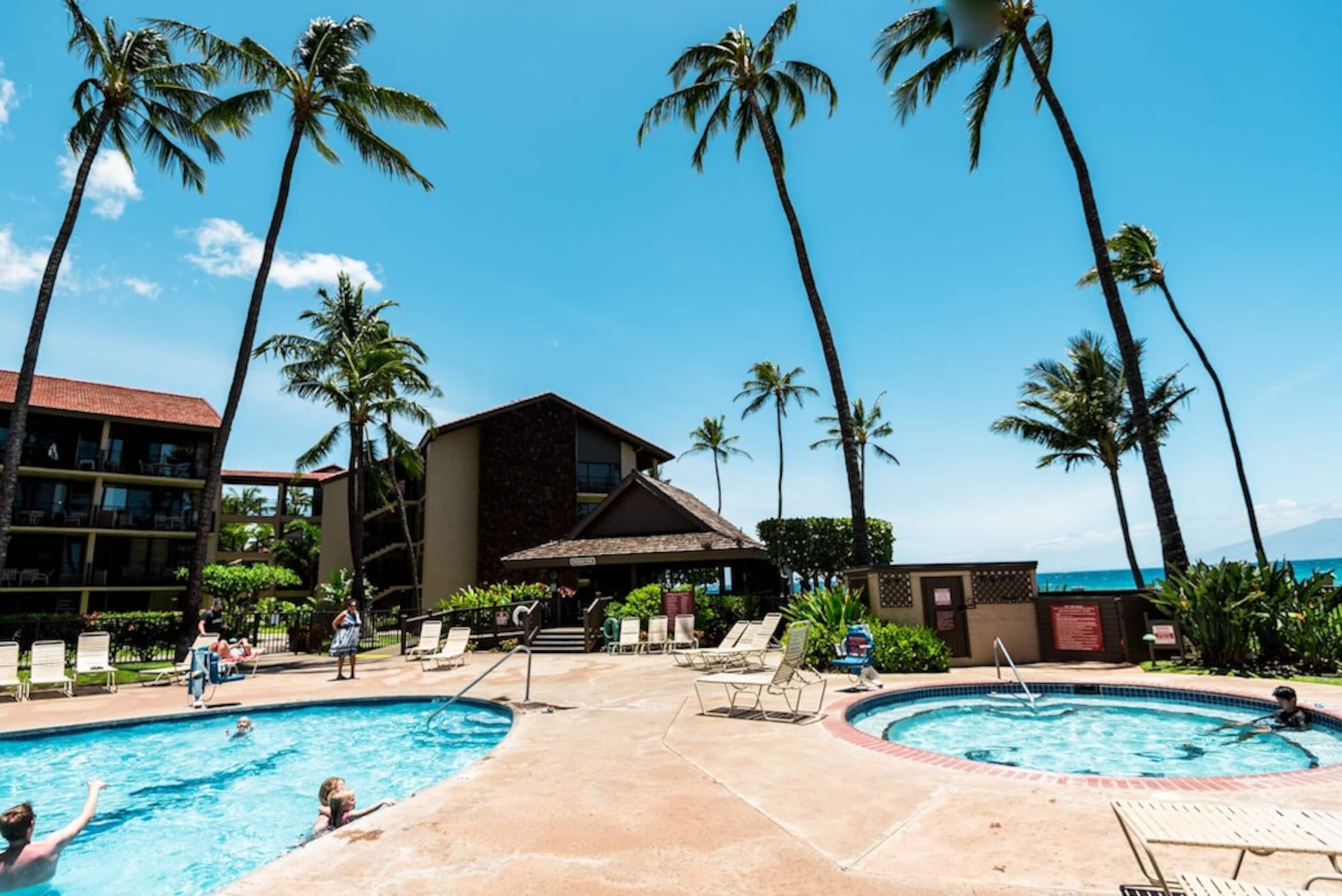 Condo in Lahaina · ★4.76 · 3 bedrooms · 7 beds · 3 private baths - Image 29