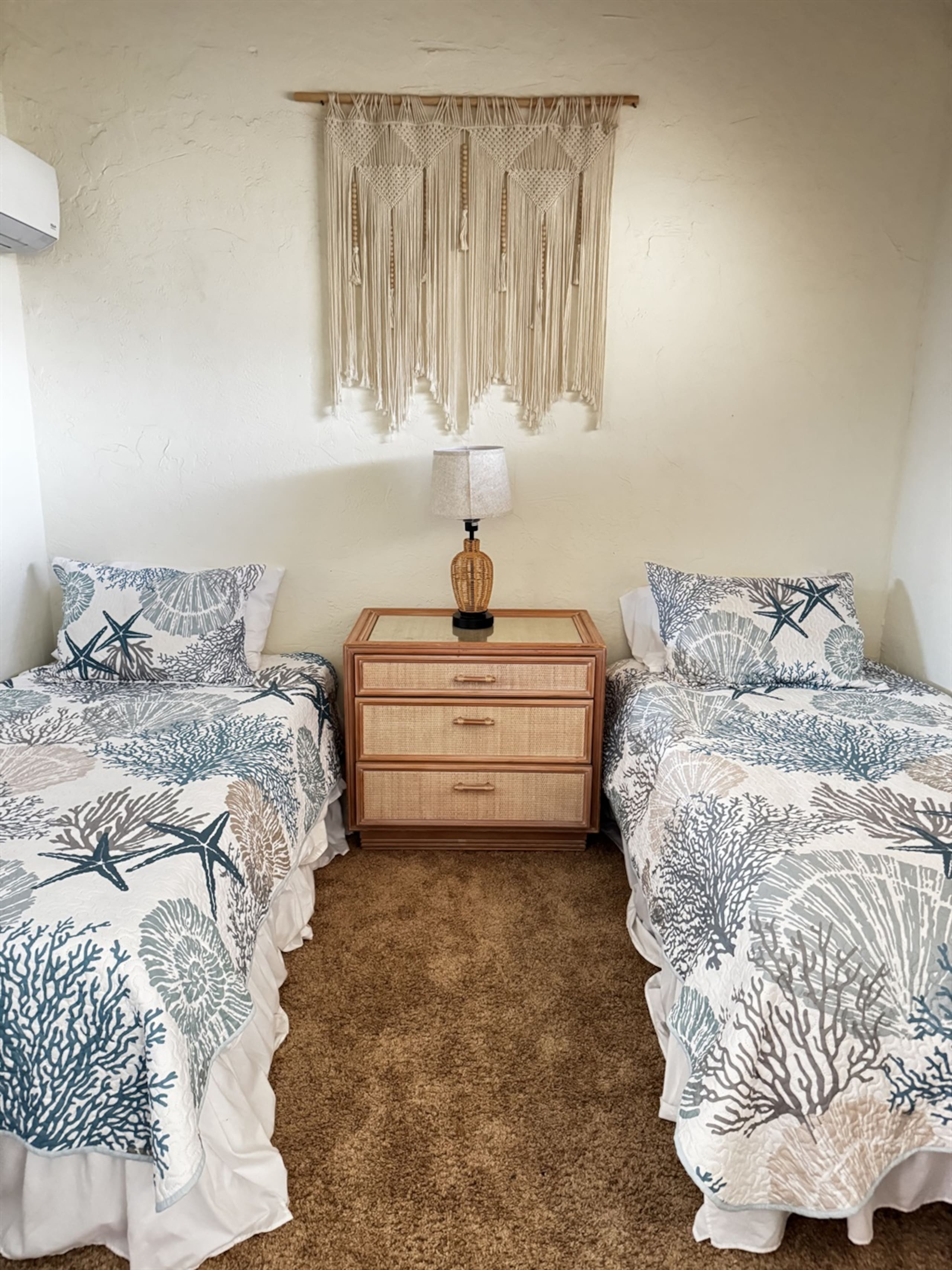 Condo in Lahaina · ★4.76 · 3 bedrooms · 7 beds · 3 private baths - Image 18