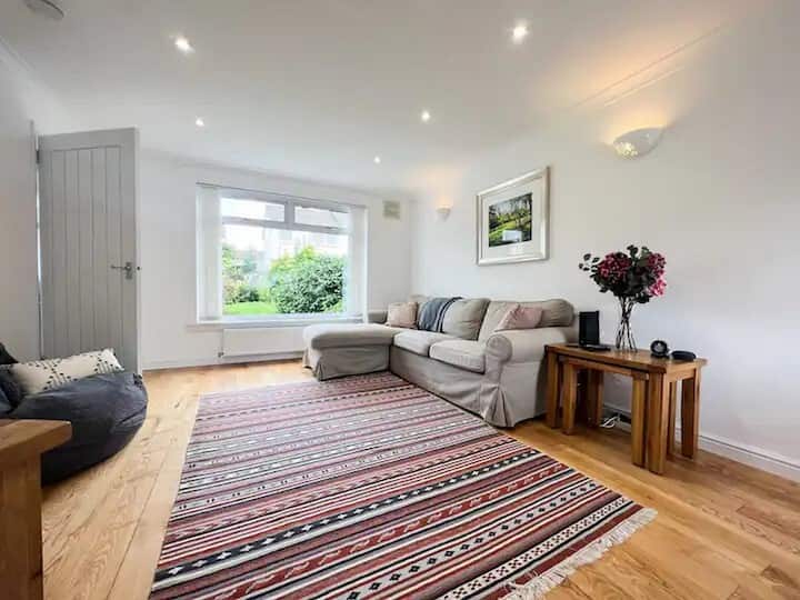 Home Away From Home In Milngavie - Glasgow Airport (GLA)