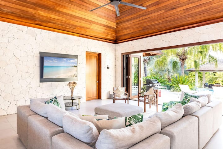 Villa Khaya - Bespoke Waterfront Home - Turks e Caicos