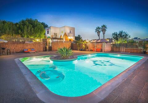 Villa walk to O beach / large pool / BBQ