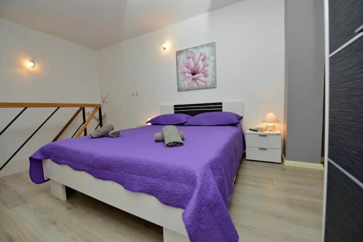 Bedroom 2, Surface: 7 m²