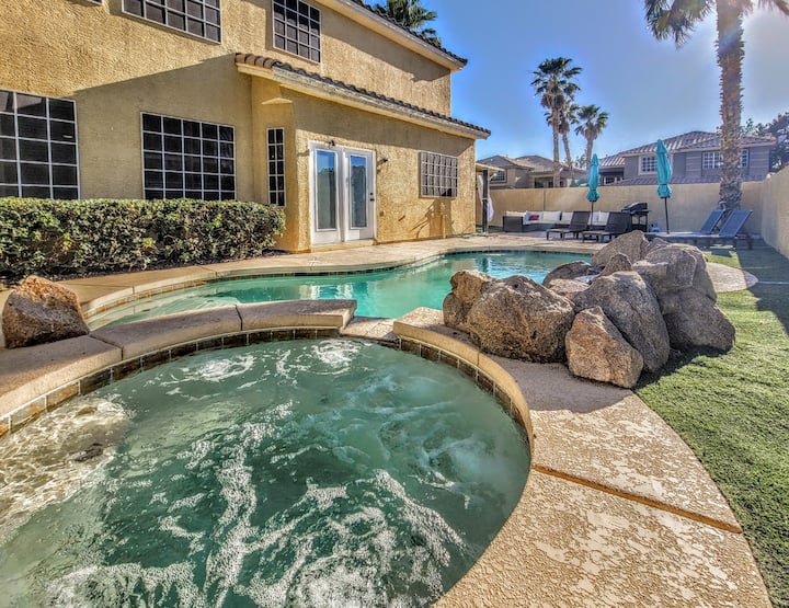 Convenient Location With Pool|spa|bbq - Las Vegas