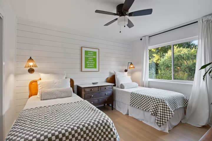 Spavaća soba s dva odvojena kreveta