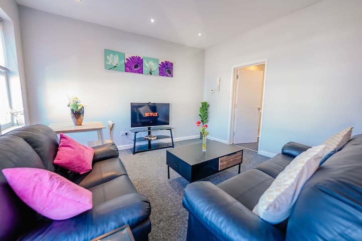 2br Escape | Spacious & High Ceilings | Fast Wifi - Cardiff