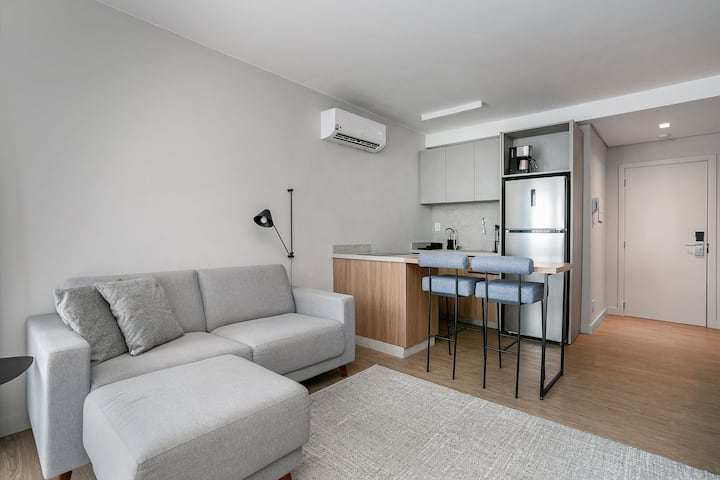 Cozy 1-bedroom Apartment With Balcony | Floripa - Florianópolis