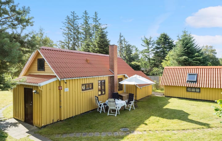 3 Bedroom Lovely Home In Hals - Hou