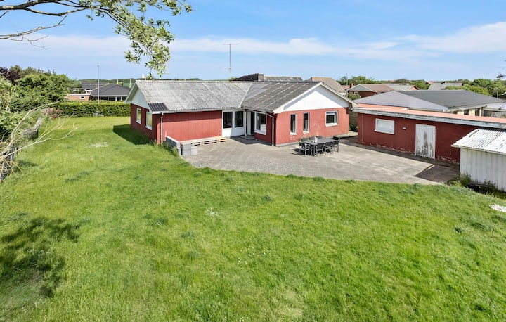Lovely Home In Vestervig With Kitchen - Vestervig