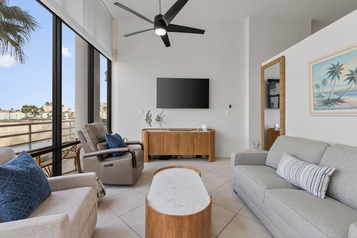 Modern Studio Loft W/beachfront Resort Amenities! - South Padre Island