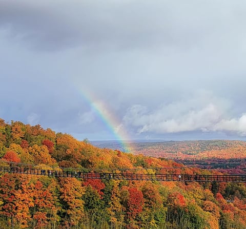 Mountain Villas Getaway – Peak Fall Foliage Views