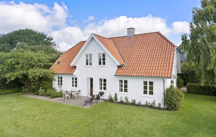 Nice Home In Sønderborg With Kitchen - Sonderburg