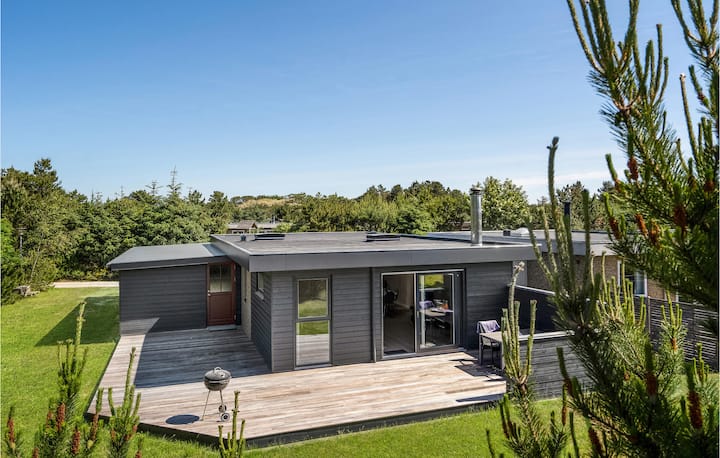 Gorgeous Home In Blåvand With Wifi - Vejers Strand