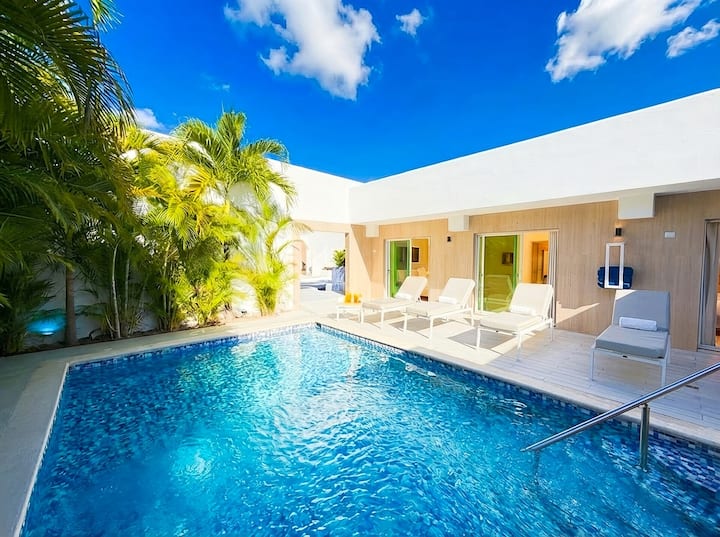 Beach Villa Nova | 2 Pools | 6br | Vip Concierge - Punta Cana
