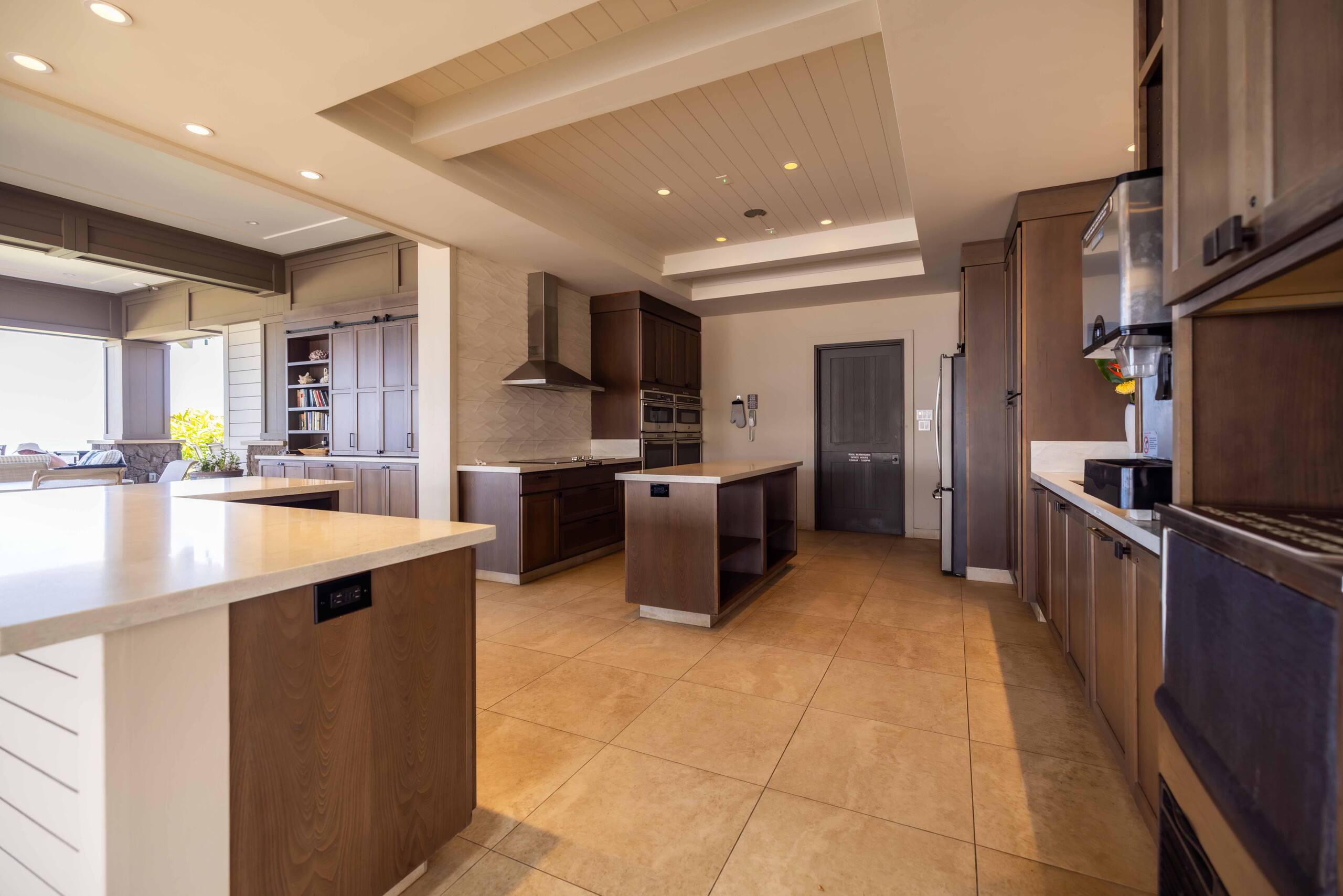 Condo in Kihei · ★4.63 · 1 bedroom · 2 beds · 2 baths - Image 32