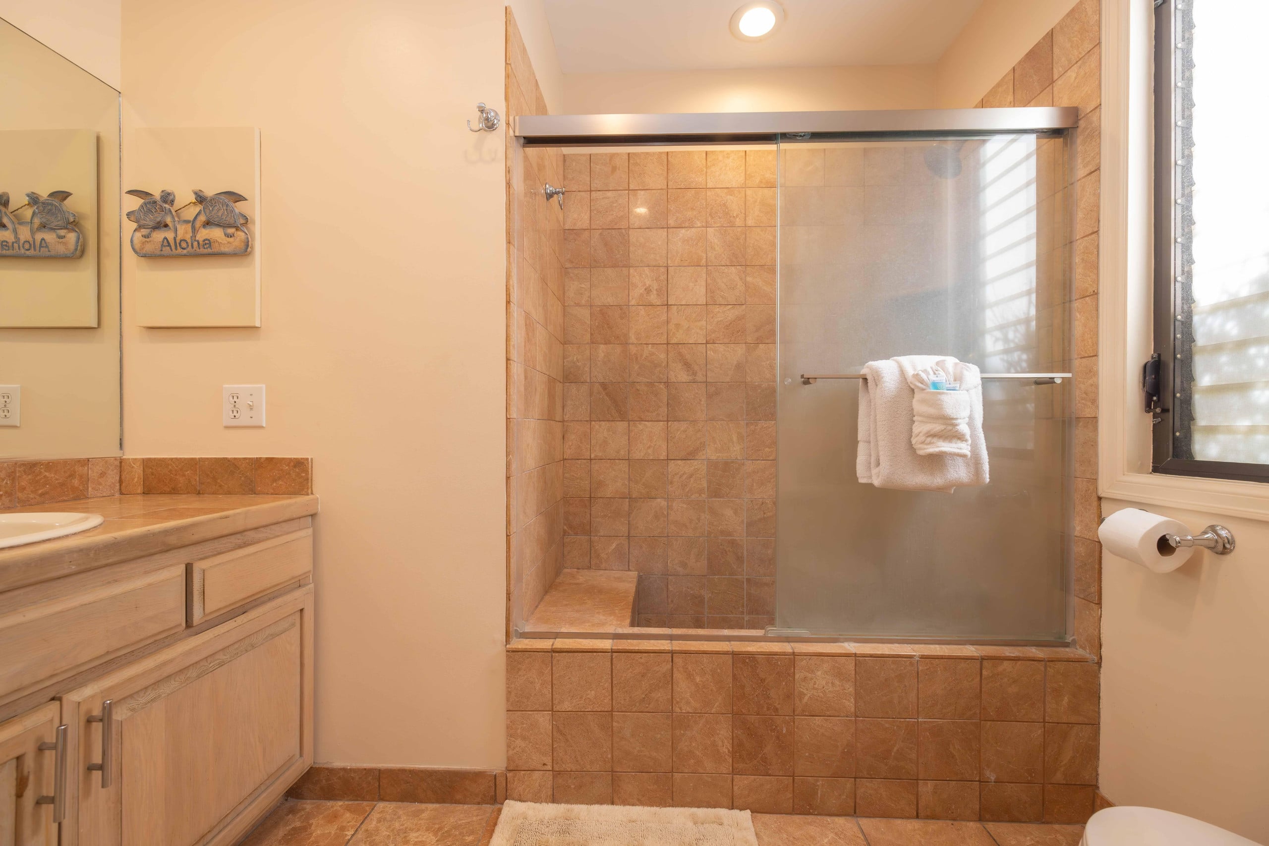 Condo in Kihei · ★4.63 · 1 bedroom · 2 beds · 2 baths - Image 19