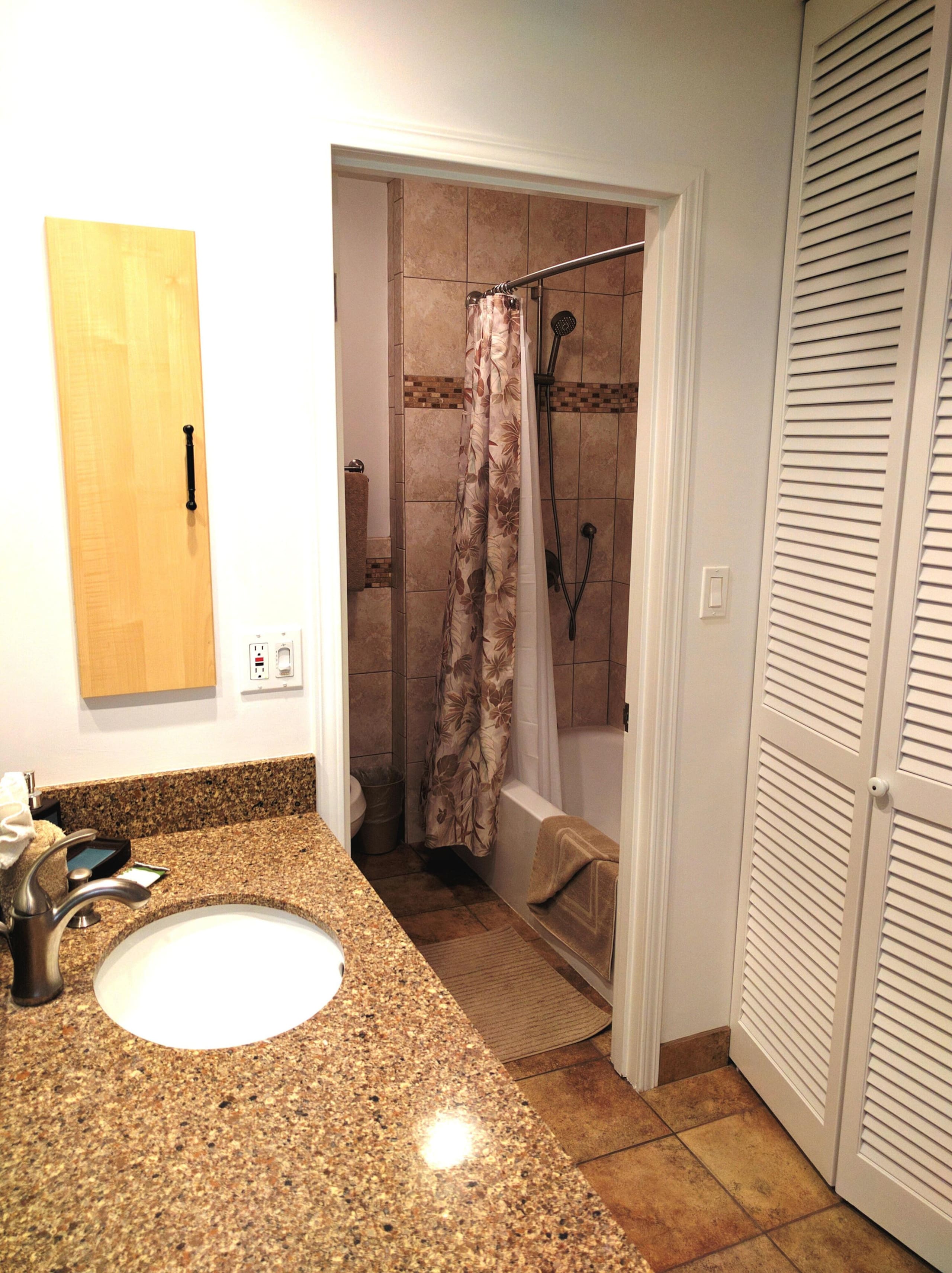 Condo in Kihei · ★4.6 · 2 bedrooms · 4 beds · 2 shared baths - Image 20