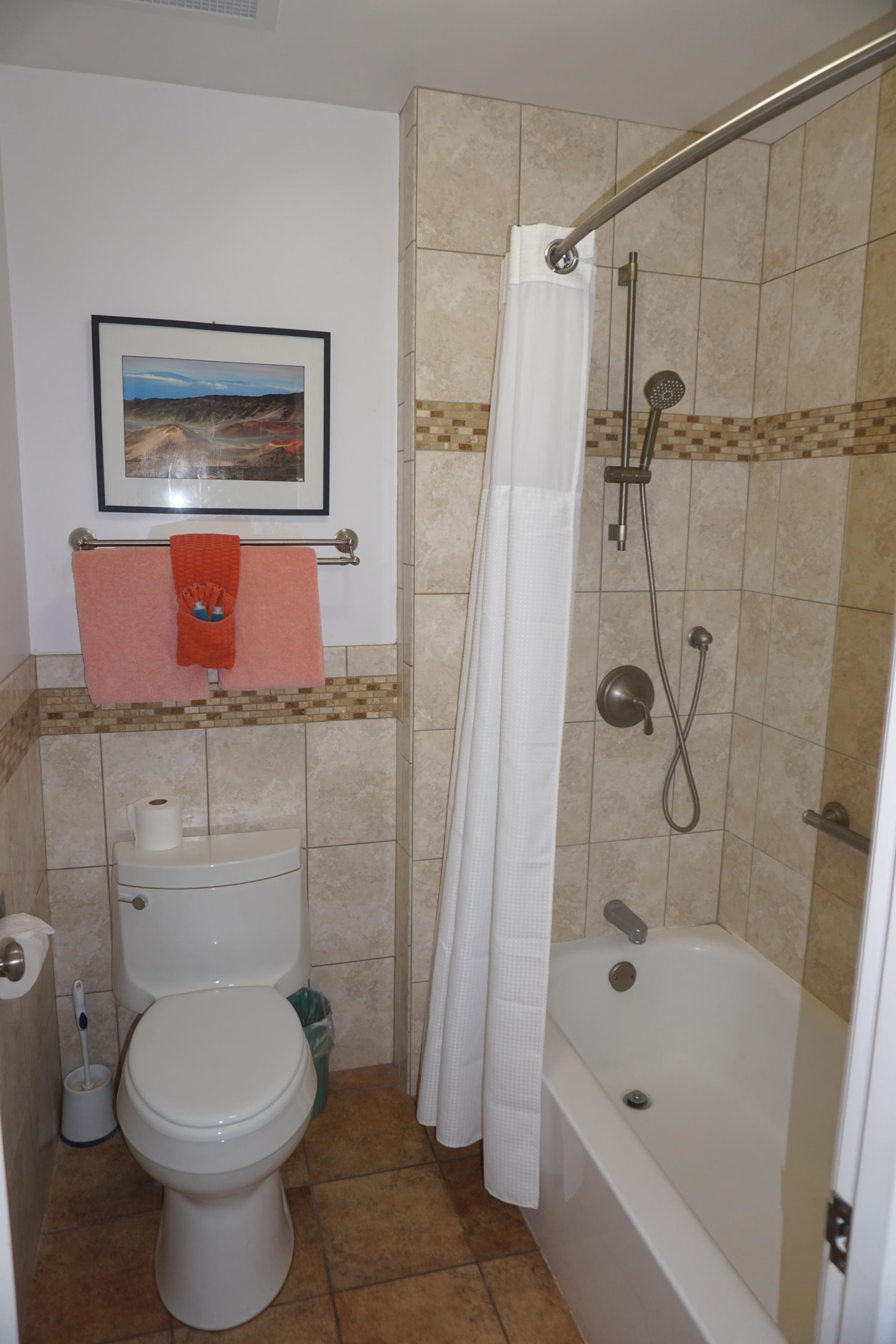 Condo in Kihei · ★4.6 · 2 bedrooms · 4 beds · 2 shared baths - Image 19